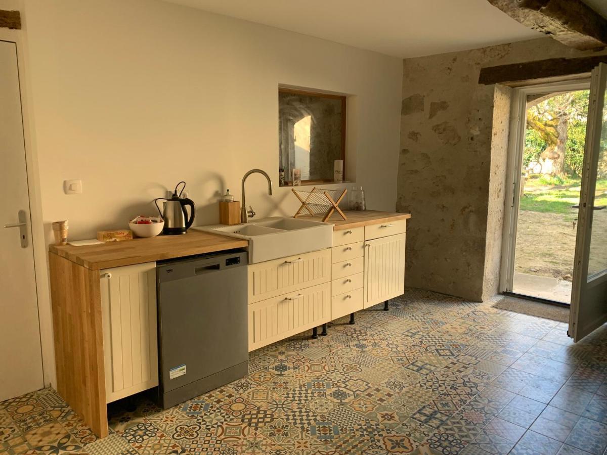 Maison Papillon Gite De Ressourcement Lusignan-Petit Kültér fotó
