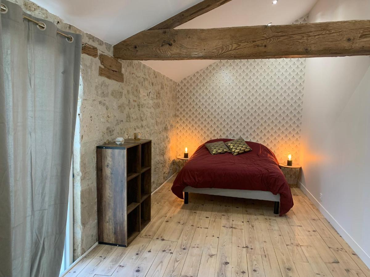 Maison Papillon Gite De Ressourcement Lusignan-Petit Kültér fotó